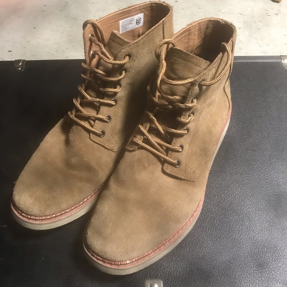Toms Desert Boots (suede, size 10.5)